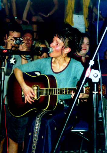 Isabel on acoustic