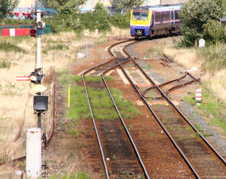 Down innerhome with train arriving