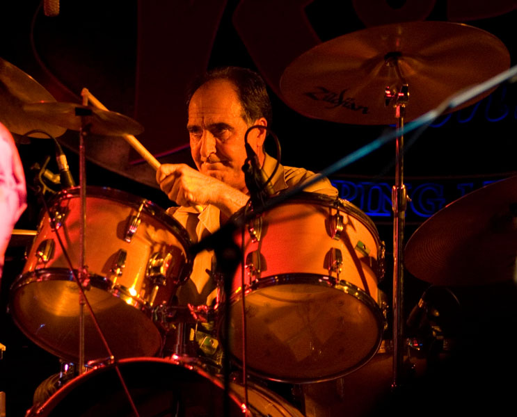 Tony Fernandez