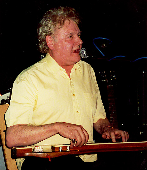 Dave Cousins on dulcimer