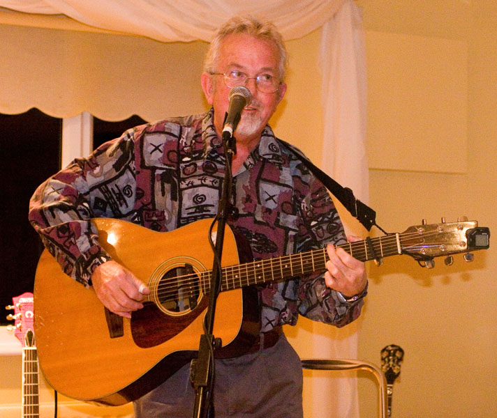 Bryn Phillips