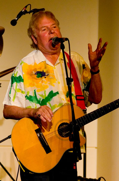Dave Cousins